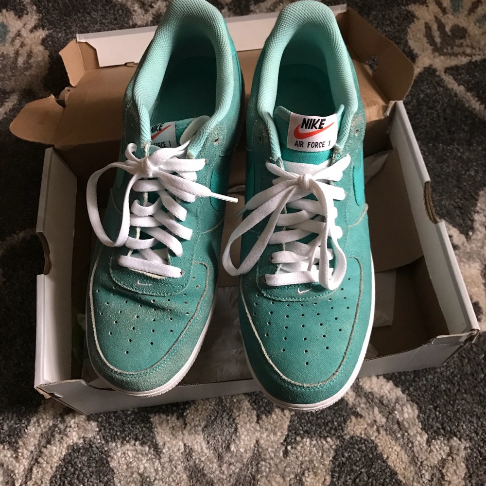 A cool color of Air Force Ones!